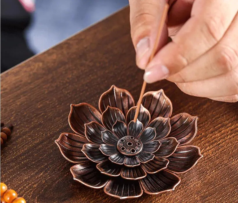 Incensário Flor de Lótus de Cerâmica - Zanatta