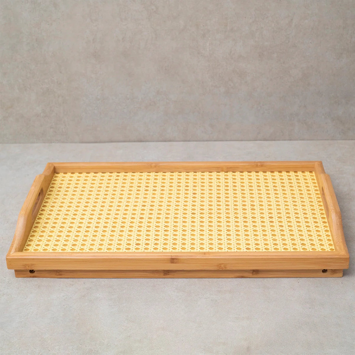 Bandeja com Pés Dobráveis de Bambu com Palhinha Indiana Essenza Natural