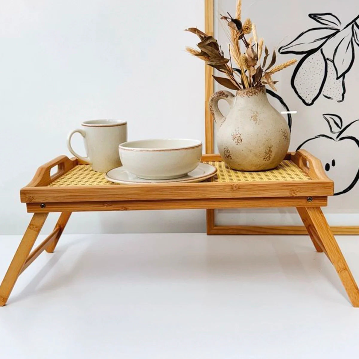 Bandeja com Pés Dobráveis de Bambu com Palhinha Indiana Essenza Natural