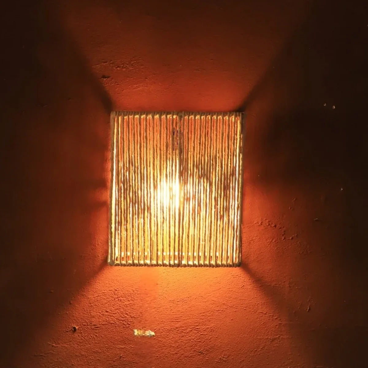 Luminária Arandela de Palha Tanah