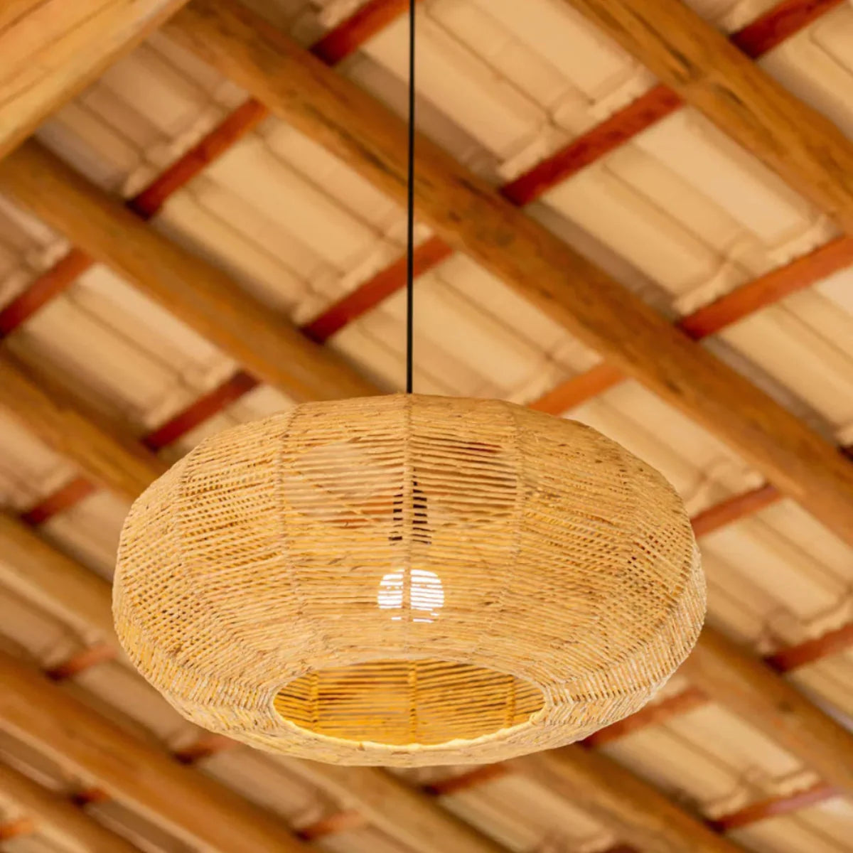 Luminária Pendente de Palha Aruana