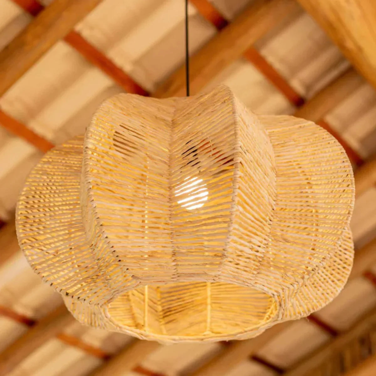 Luminária Pendente de Palha Templo do Sol