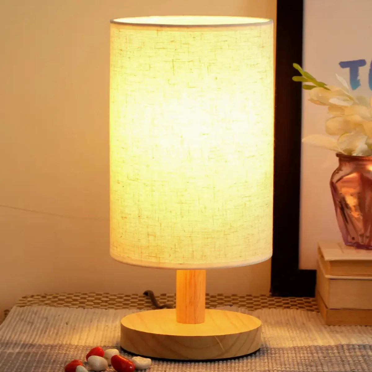 Luminária de mesa cúpula linho Everso